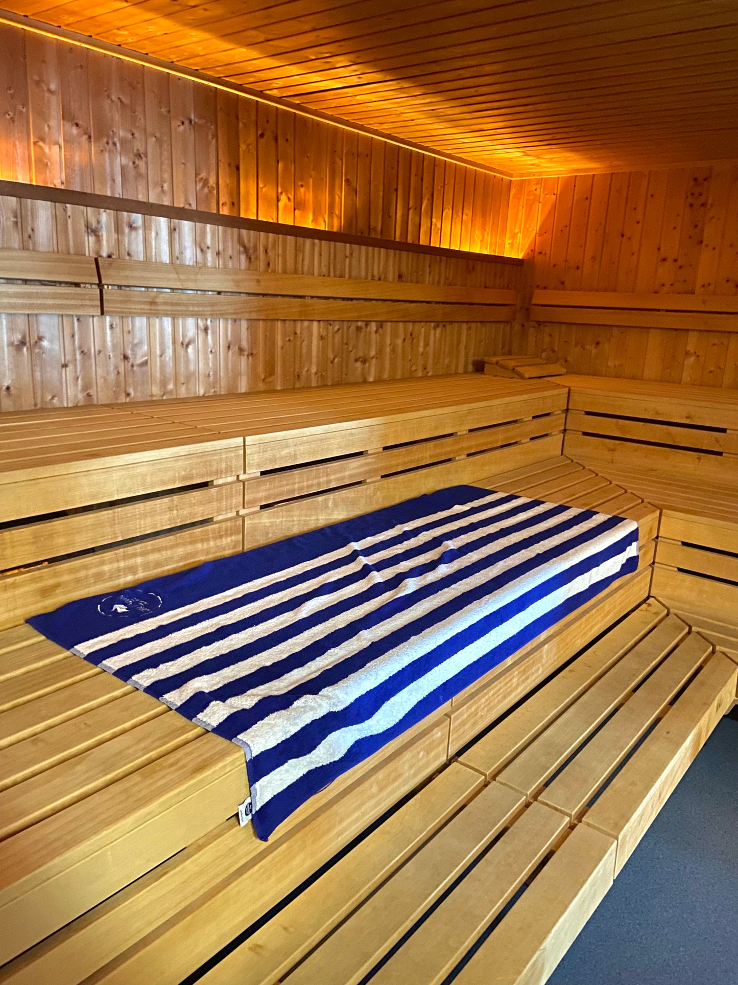 30% Summer Sale + Free Shipping - Zurich Beachtowel Badetüchli Geschenk Cote d'A Zurich